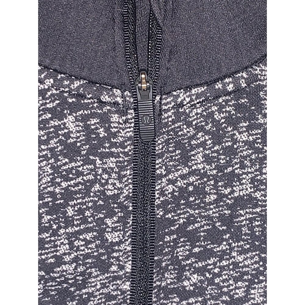 Lululemon Rest Less 1/2 Zip Pullover Women's Sz 4/6 Black White Top Yoga Workout - Picture 3 of 8
